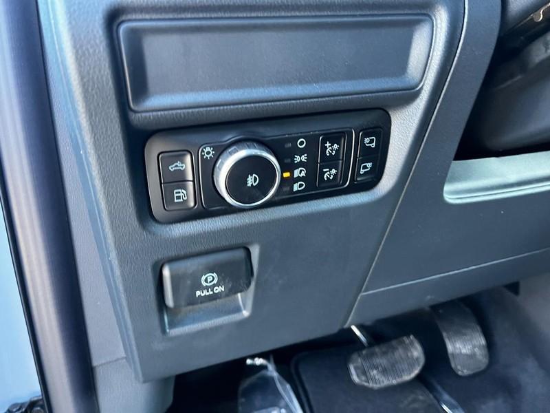 new 2025 Ford F-150 car, priced at $55,882