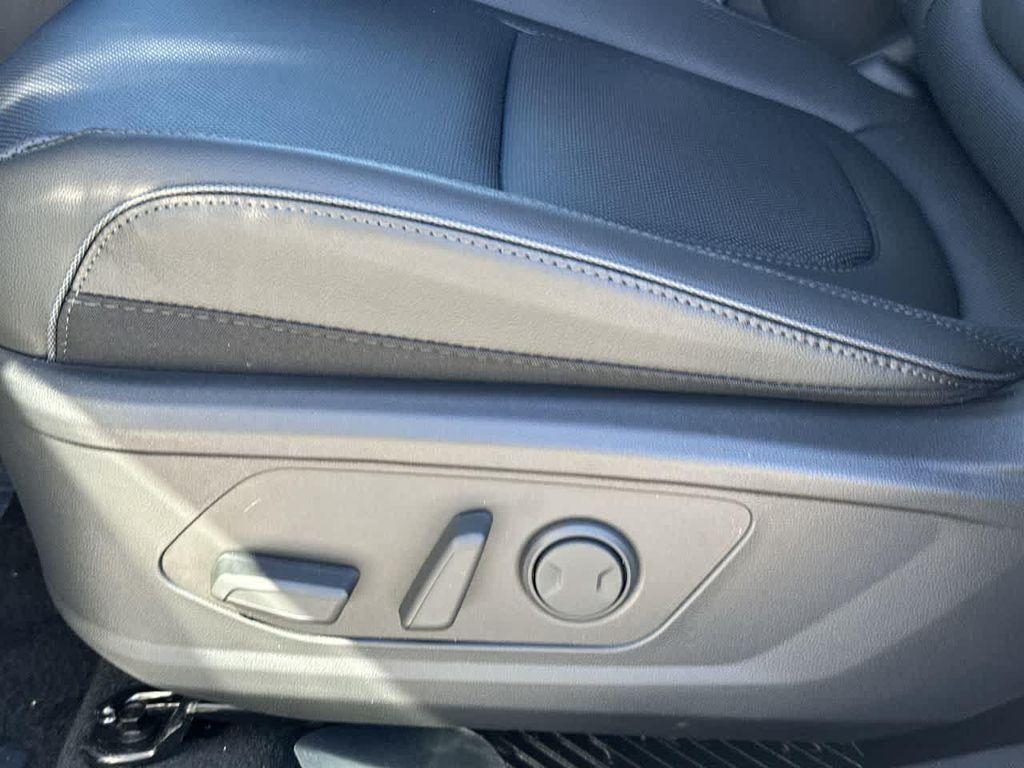 new 2026 Hyundai TUCSON Hybrid car, priced at $42,120