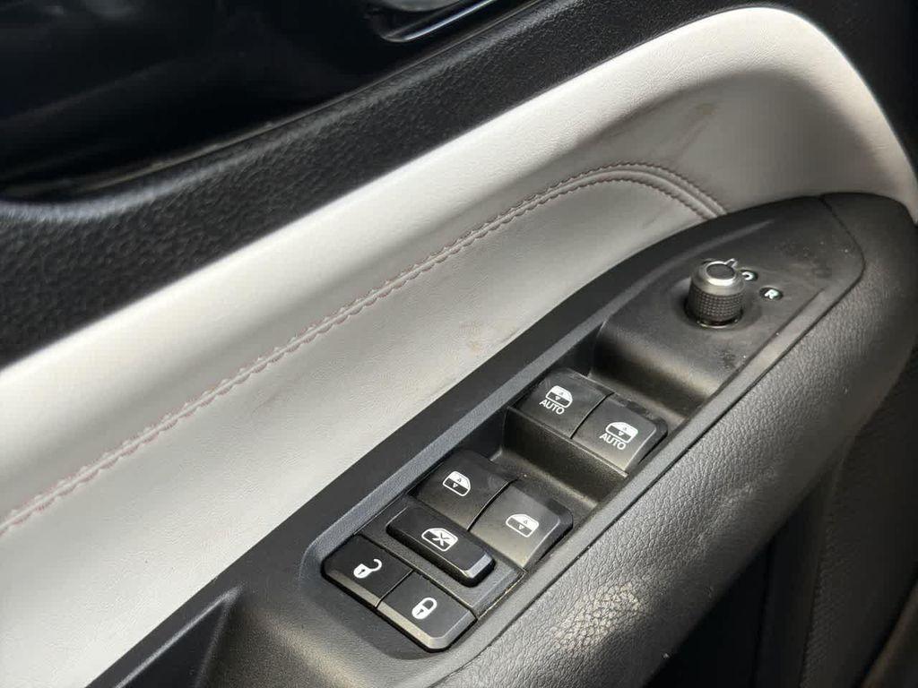 used 2025 Jeep Compass car, priced at $28,382