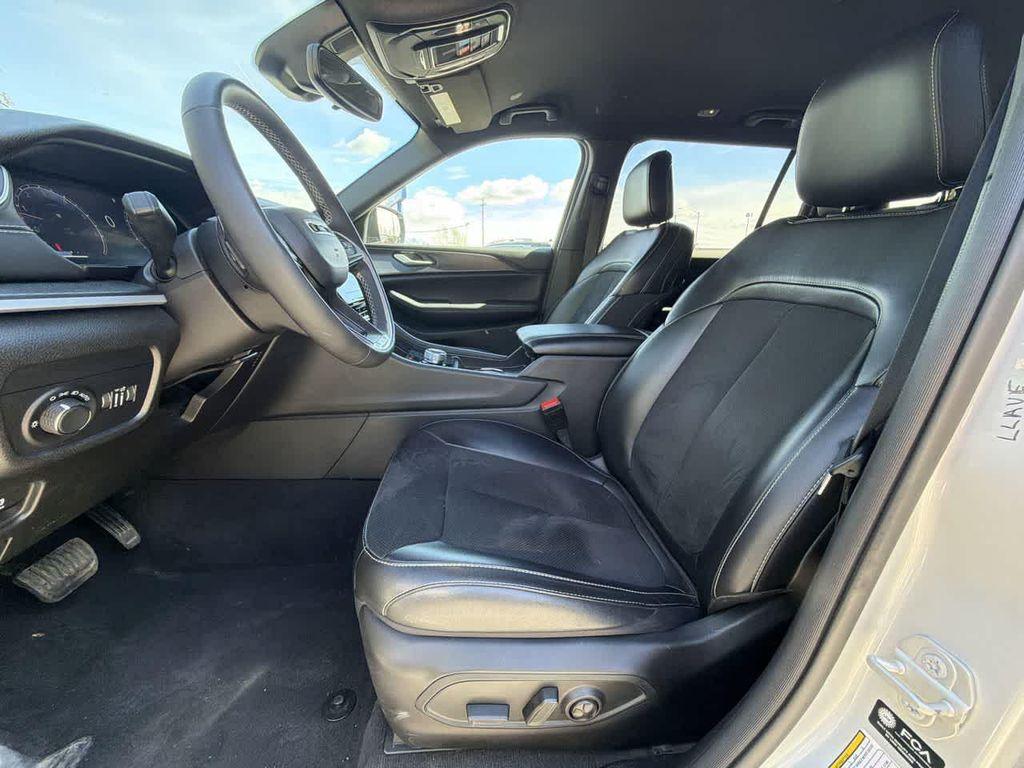 used 2024 Jeep Grand Cherokee L car, priced at $34,343