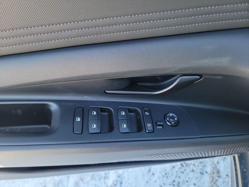 new 2026 Hyundai ELANTRA HEV car, priced at $26,249