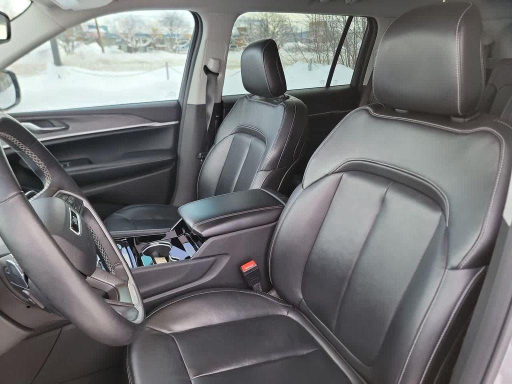 used 2022 Jeep Grand Cherokee L car, priced at $31,912