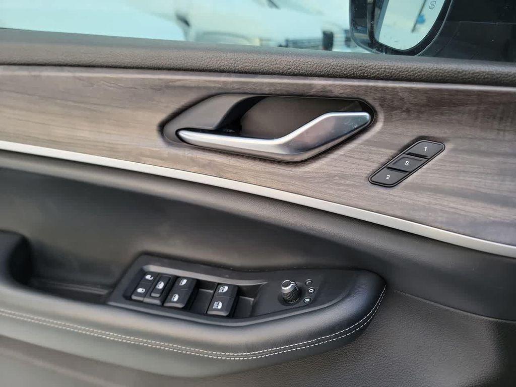 used 2022 Jeep Grand Cherokee L car, priced at $31,912