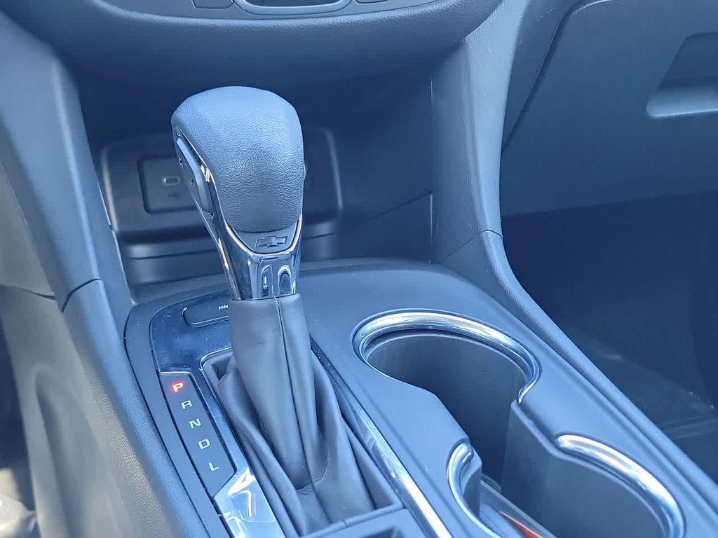 used 2023 Chevrolet Equinox car, priced at $22,995