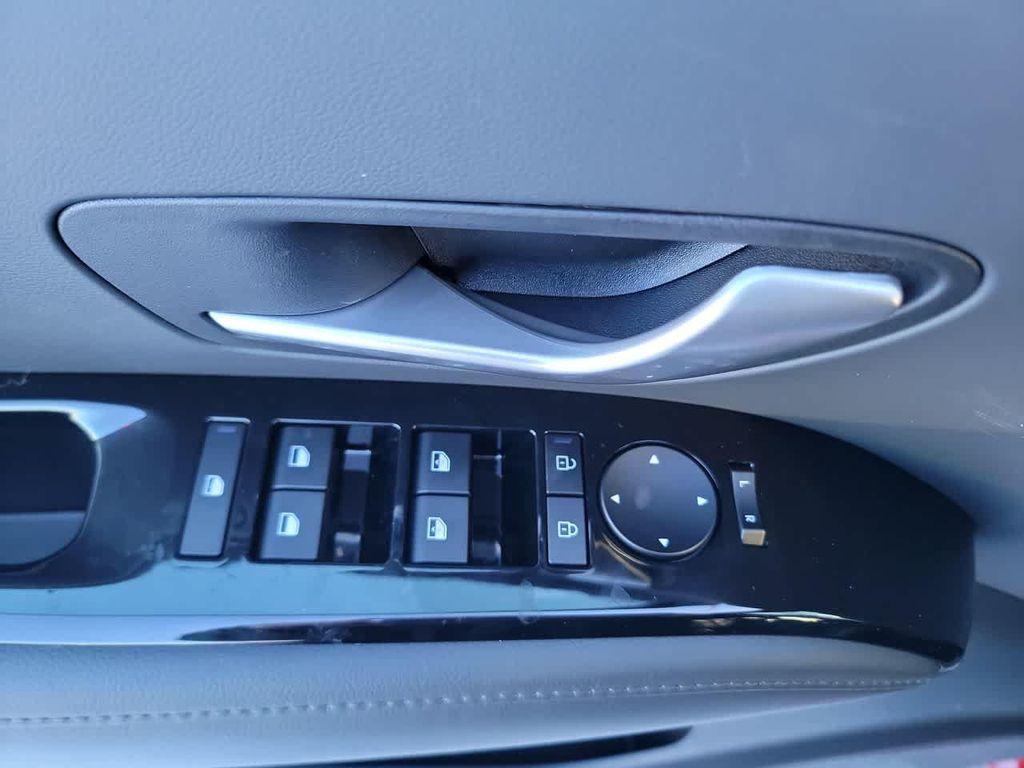 new 2026 Hyundai TUCSON Hybrid car, priced at $41,900