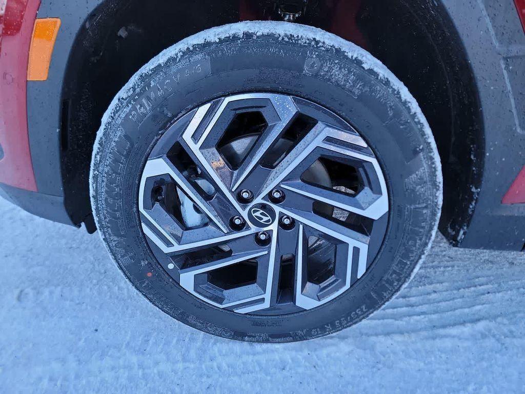 new 2026 Hyundai TUCSON Hybrid car, priced at $41,900