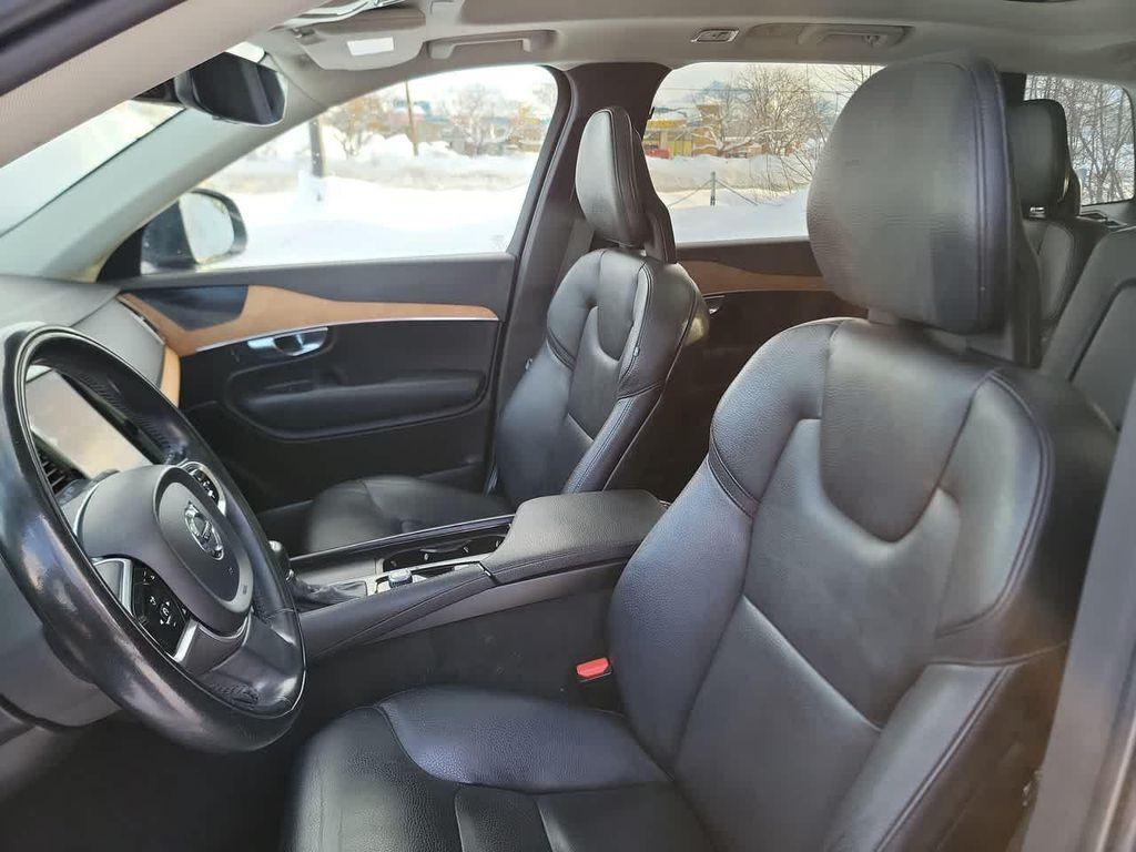 used 2022 Volvo XC90 car, priced at $31,913