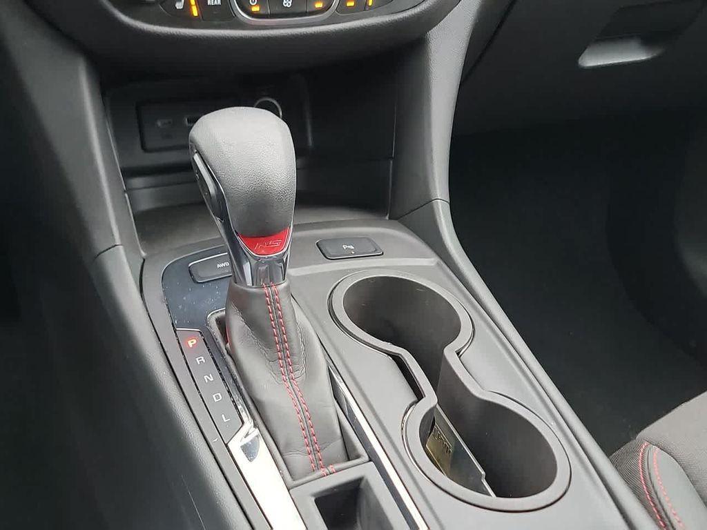 used 2024 Chevrolet Equinox car, priced at $27,995