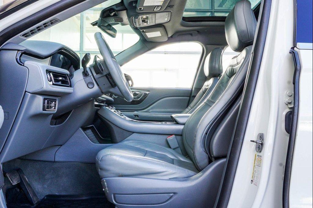 used 2020 Lincoln Aviator car, priced at $28,900