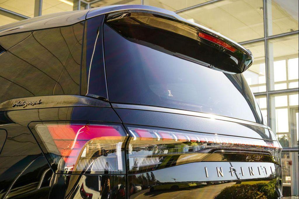 new 2026 INFINITI QX80 car, priced at $97,853