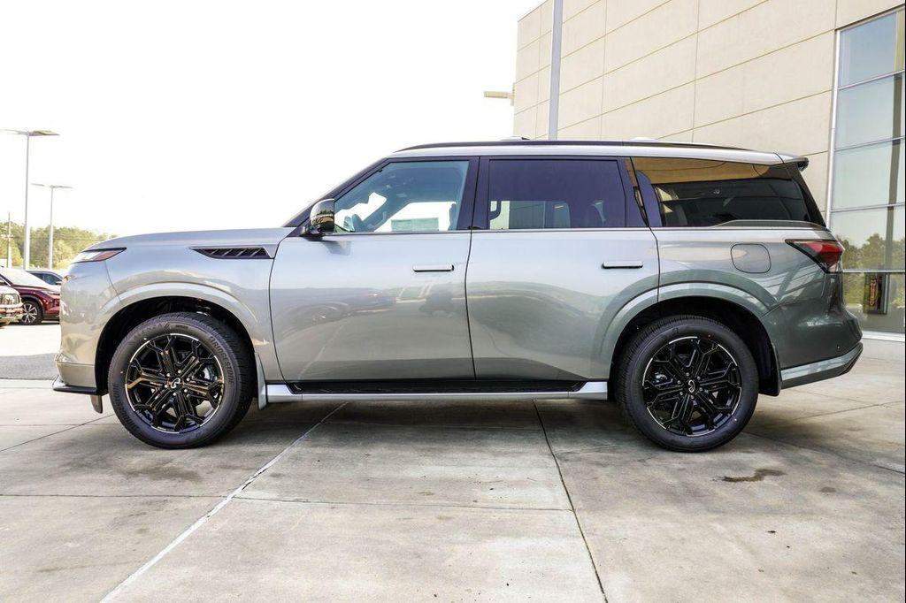 new 2026 INFINITI QX80 car, priced at $90,654