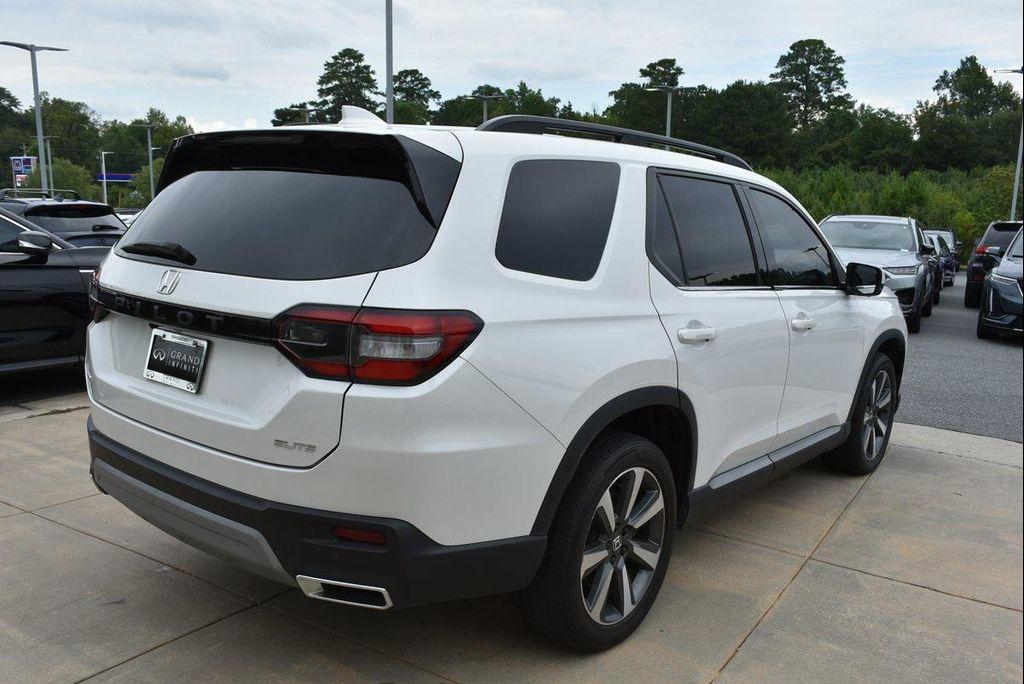 used 2023 Honda Pilot car, priced at $39,000