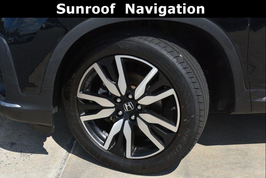 used 2022 Honda Pilot car, priced at $29,000