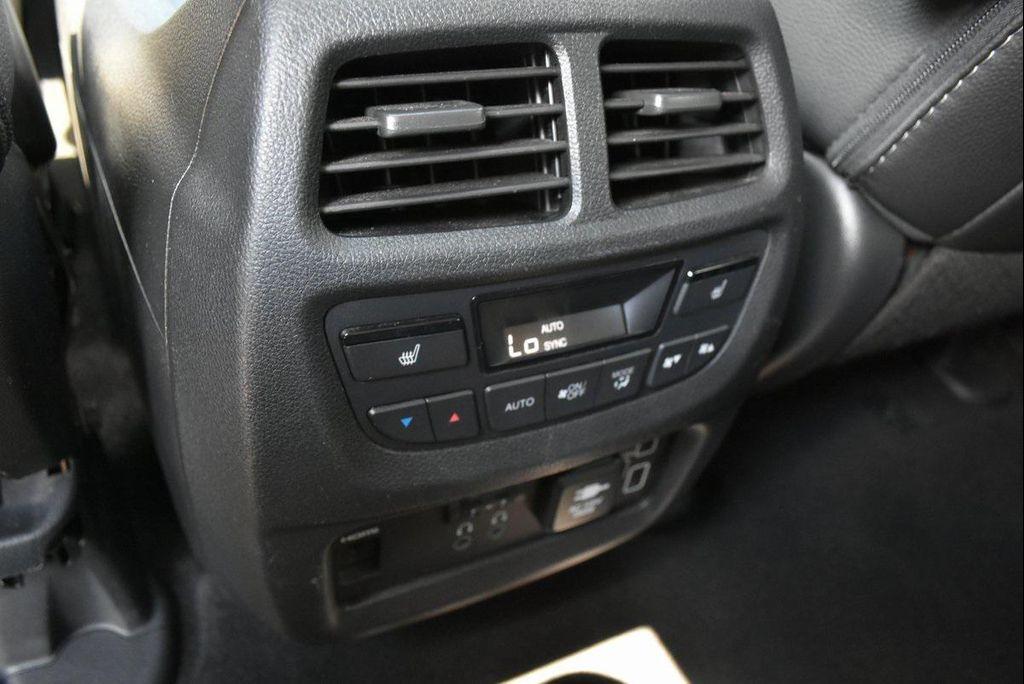 used 2022 Honda Pilot car, priced at $29,000