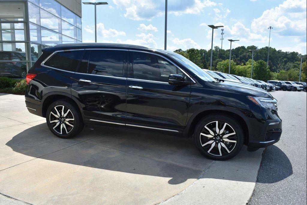 used 2022 Honda Pilot car, priced at $29,000