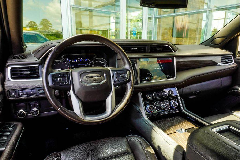 used 2021 GMC Yukon XL car, priced at $42,198