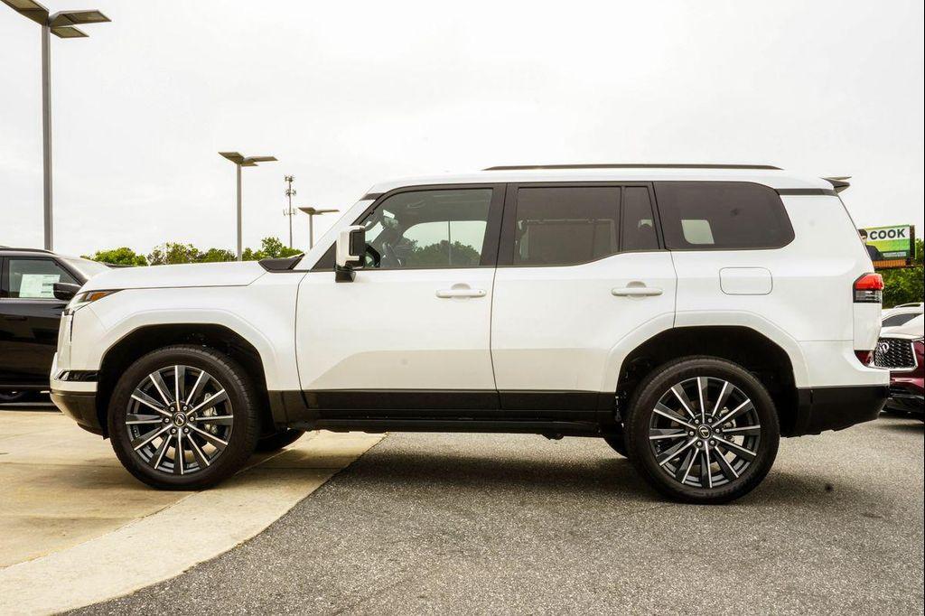 used 2024 Lexus GX 550 car, priced at $84,998