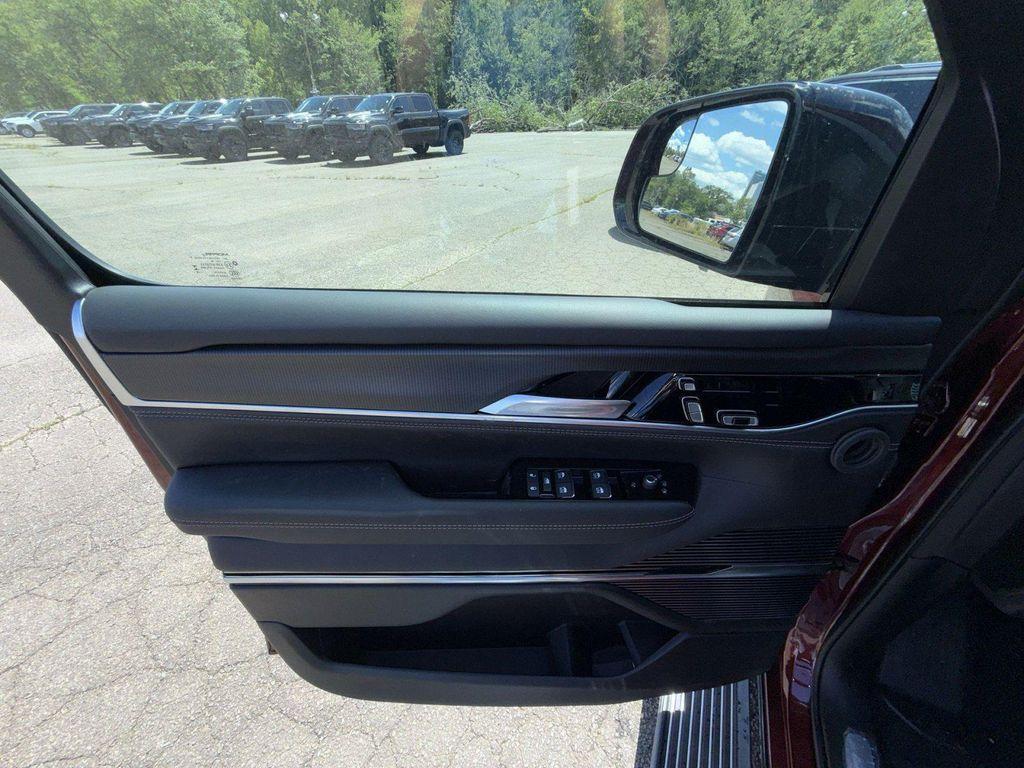 new 2026 Jeep Grand Wagoneer car, priced at $93,314