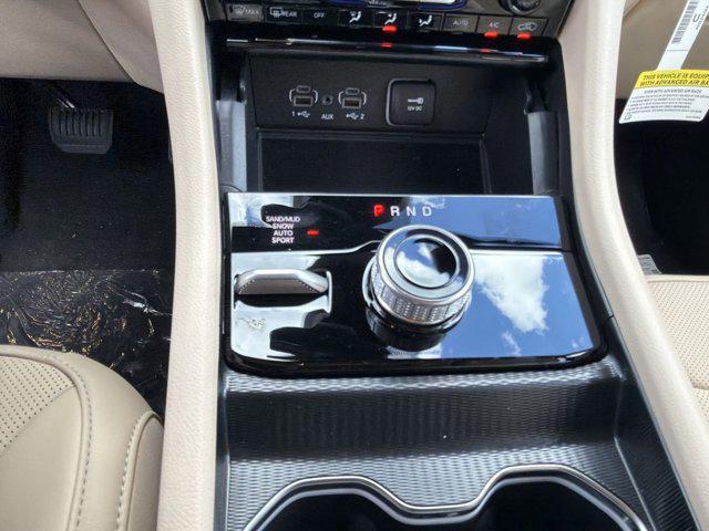 new 2025 Jeep Grand Cherokee car, priced at $41,734