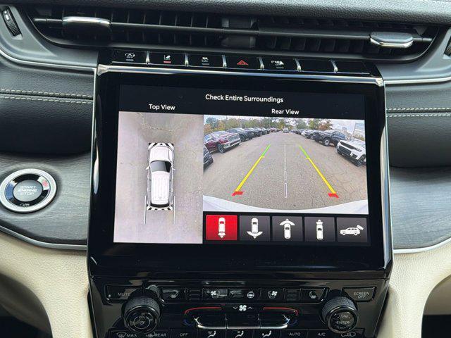 new 2025 Jeep Grand Cherokee car, priced at $41,734