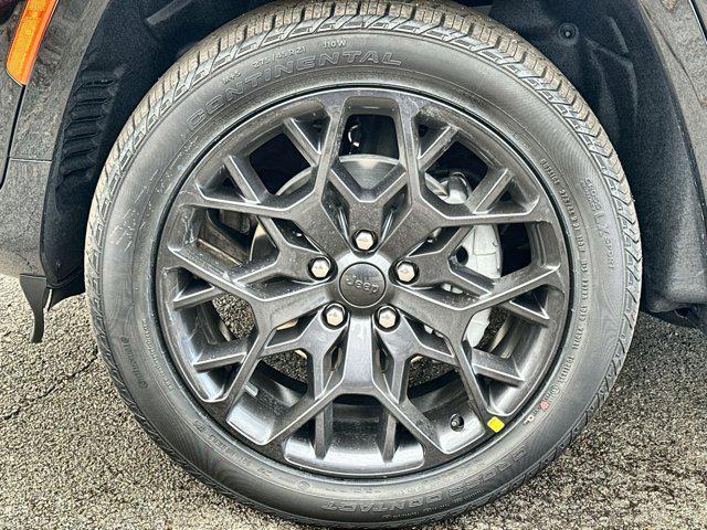 new 2025 Jeep Grand Cherokee car, priced at $56,282