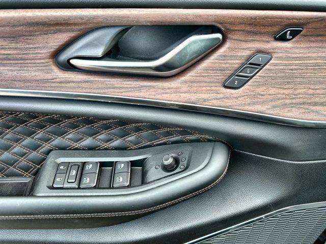 new 2025 Jeep Grand Cherokee car, priced at $56,282