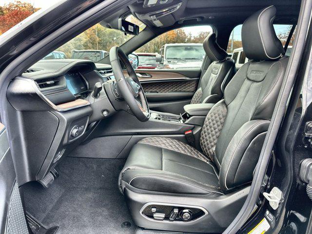 new 2025 Jeep Grand Cherokee car, priced at $56,282
