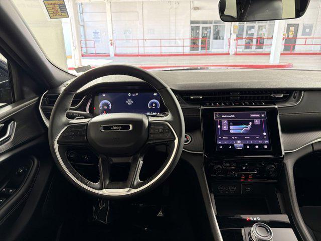 used 2025 Jeep Grand Cherokee car, priced at $39,000