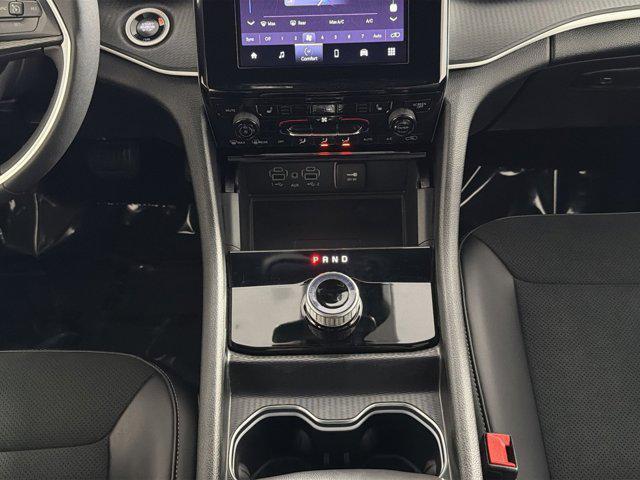 used 2025 Jeep Grand Cherokee car, priced at $39,000