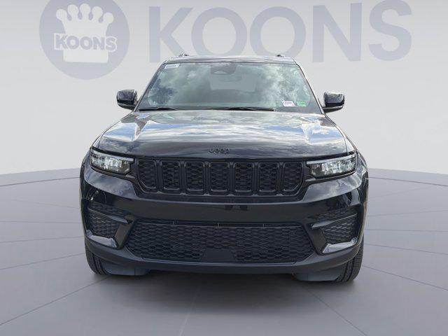 new 2025 Jeep Grand Cherokee car, priced at $37,014