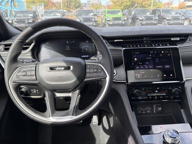 new 2025 Jeep Grand Cherokee car, priced at $37,014