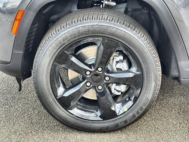 new 2025 Jeep Grand Cherokee L car, priced at $39,964