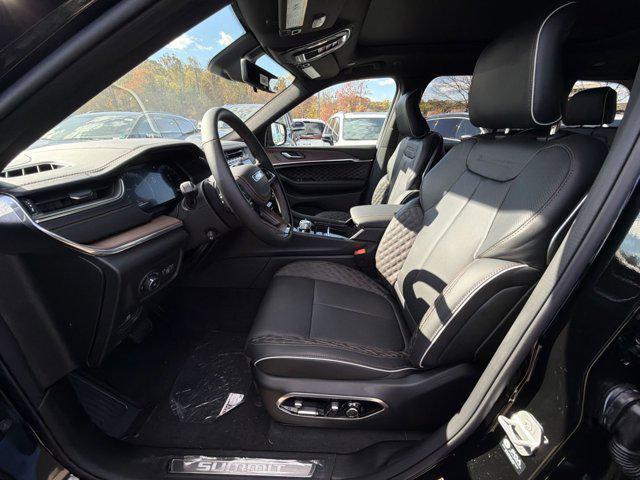 new 2025 Jeep Grand Cherokee car, priced at $56,682