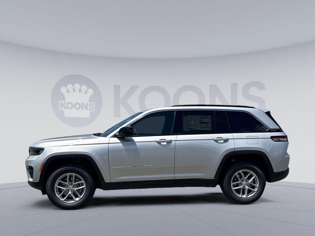 new 2026 Jeep Grand Cherokee car, priced at $43,720