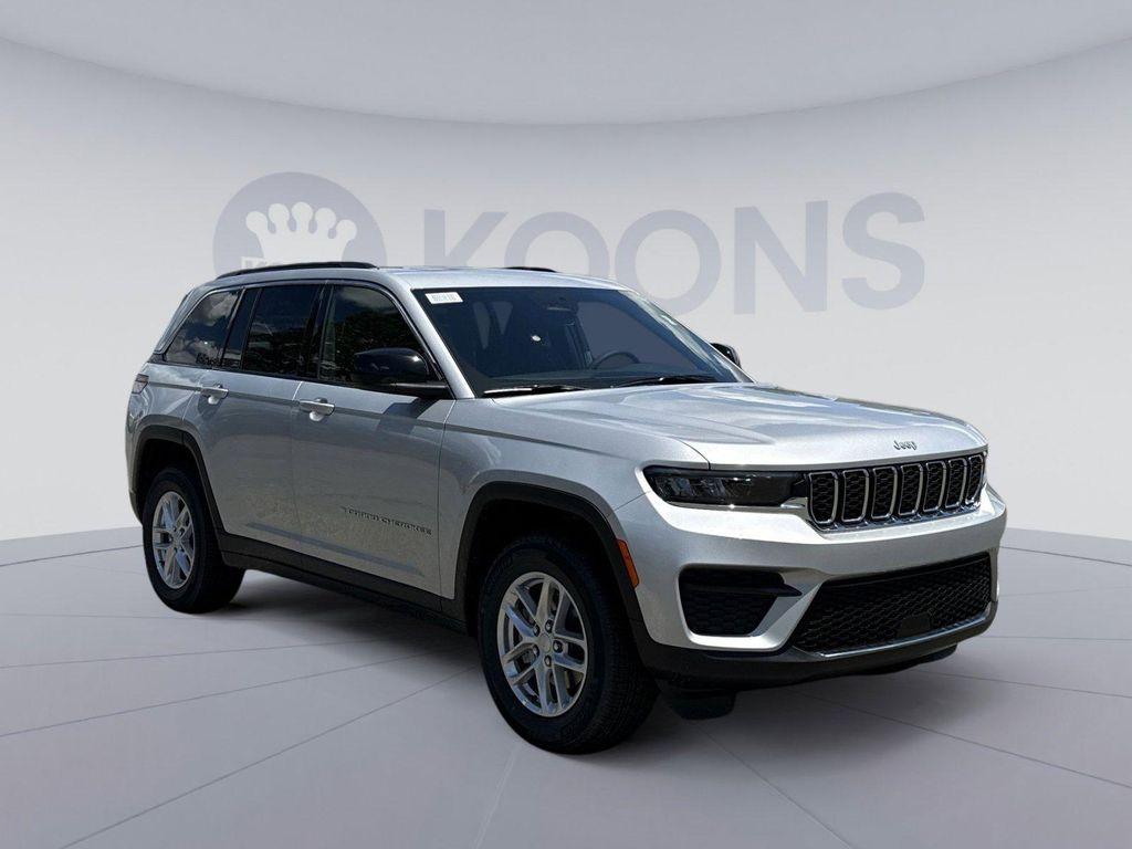 new 2026 Jeep Grand Cherokee car, priced at $43,720