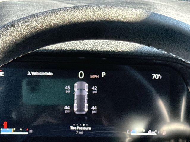 new 2025 Jeep Grand Cherokee car, priced at $37,506