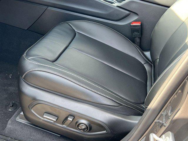 new 2025 Jeep Grand Cherokee L car, priced at $44,379