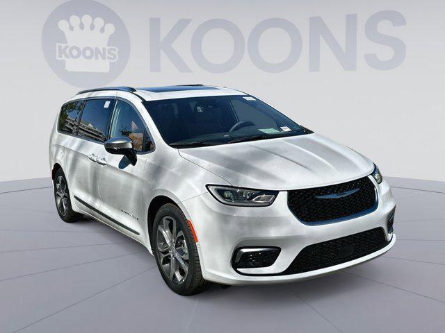 new 2026 Chrysler Pacifica car, priced at $46,698