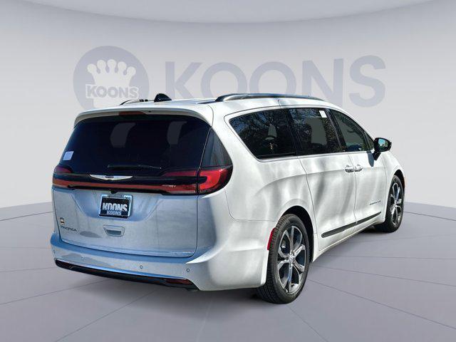 new 2026 Chrysler Pacifica car, priced at $46,698