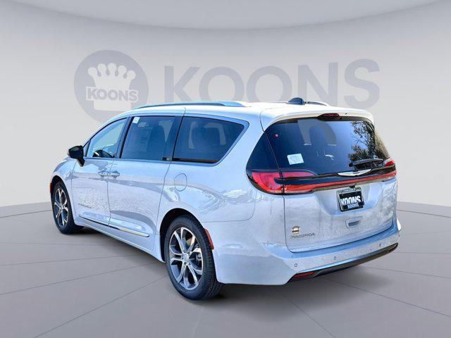 new 2026 Chrysler Pacifica car, priced at $46,698
