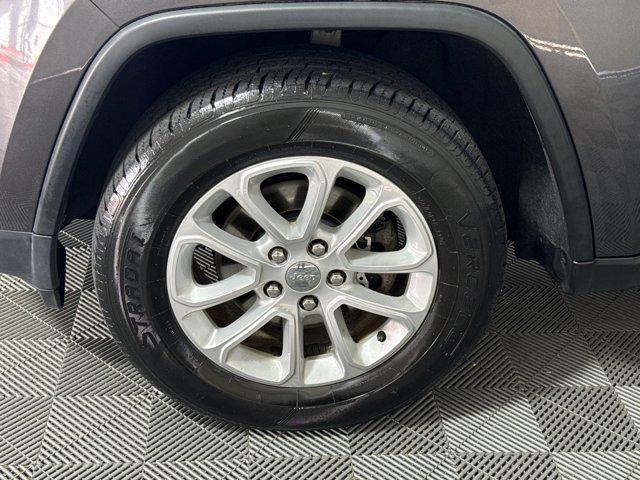 used 2016 Jeep Grand Cherokee car, priced at $13,495