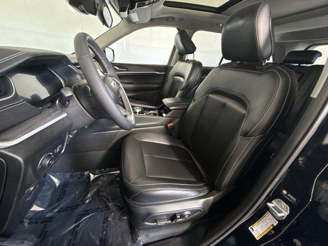 used 2023 Jeep Grand Cherokee car, priced at $31,500