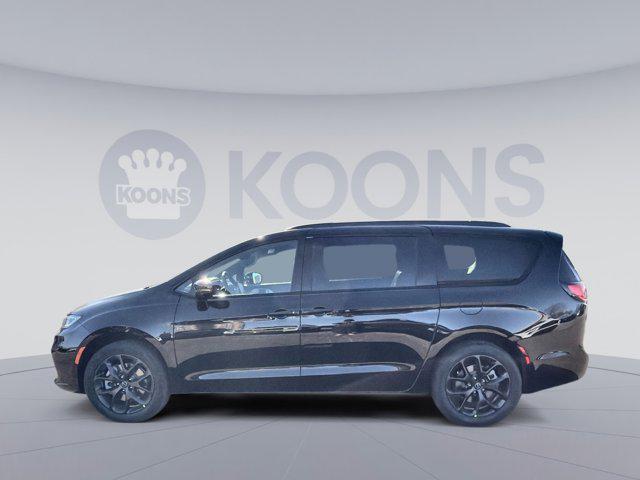 new 2026 Chrysler Pacifica car, priced at $47,547