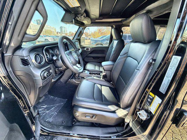 new 2025 Jeep Wrangler car, priced at $47,857