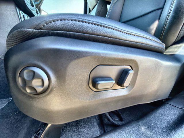 new 2025 Jeep Wrangler car, priced at $47,857