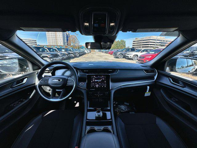 new 2025 Jeep Grand Cherokee L car, priced at $40,617