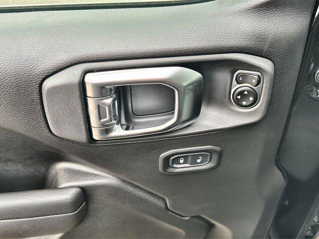 new 2025 Jeep Wrangler car, priced at $44,554