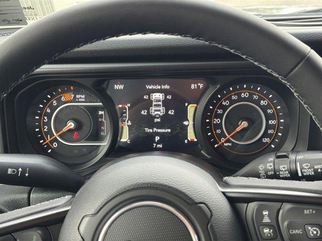 new 2025 Jeep Wrangler car, priced at $44,554