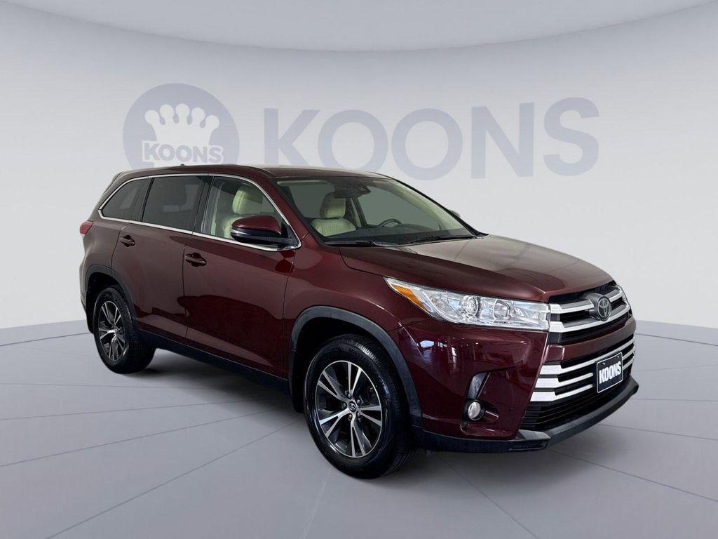 used 2019 Toyota Highlander car, priced at $23,495