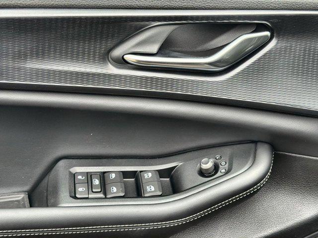 new 2025 Jeep Grand Cherokee L car, priced at $39,964